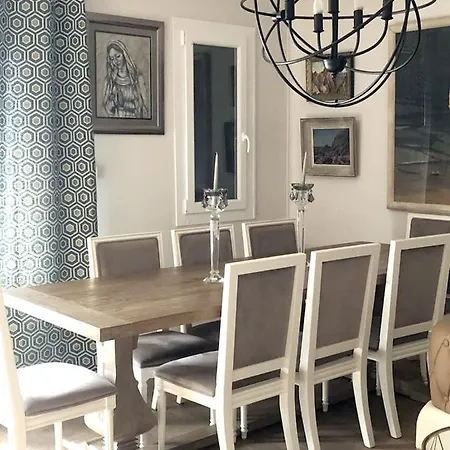 Villa De 4 Chambres A Ajaccio Avec Piscine Privee Jardin Clos Et Wifi A 2 Km De La Plage * Ajaccio